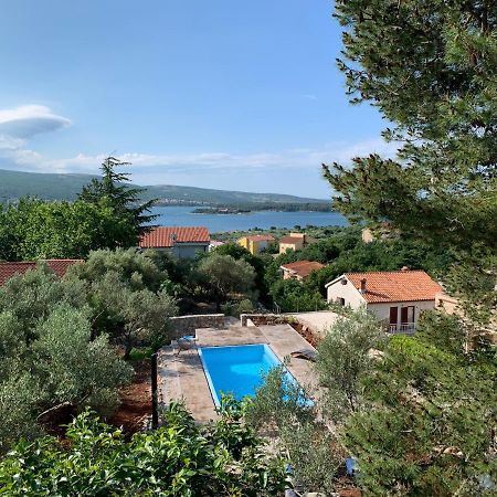 Lili Apartments, Sv Dunata 18 Корнич Екстер'єр фото